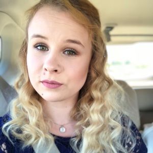 Meet your Posher, Natalia